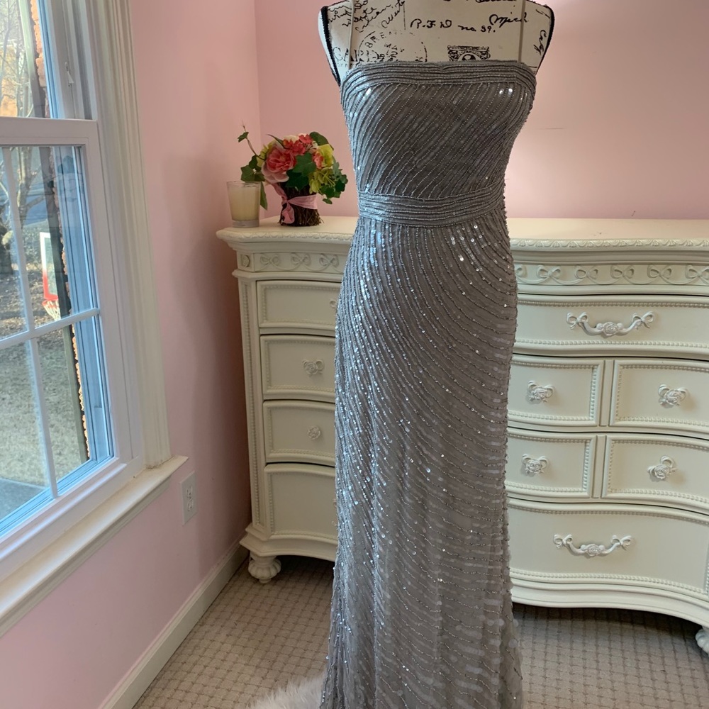 AIDEN MATTOX FORMAL SEQUIN EVENING DRESS.  Sz 2